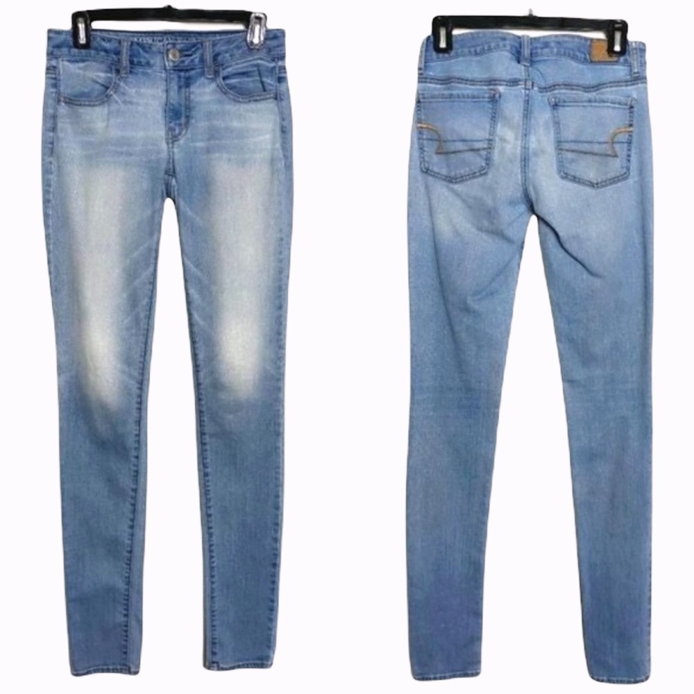 AE Light Wash X-LONG (Size 2) Jeggings